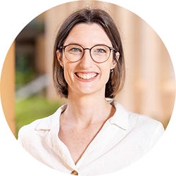Ash Flohr Headshot