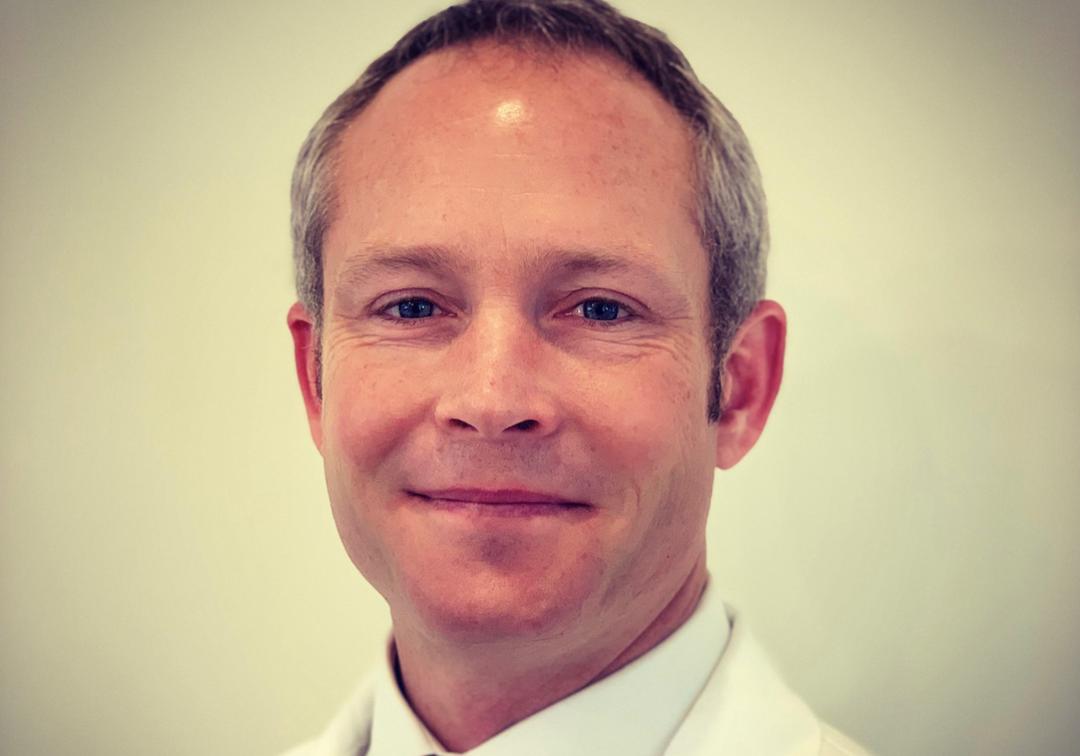 Headshot of Dr Ross Hoffman, UQ-Ochsner Alumni from the class of 2012.