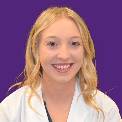 Savanah Fowler Headshot